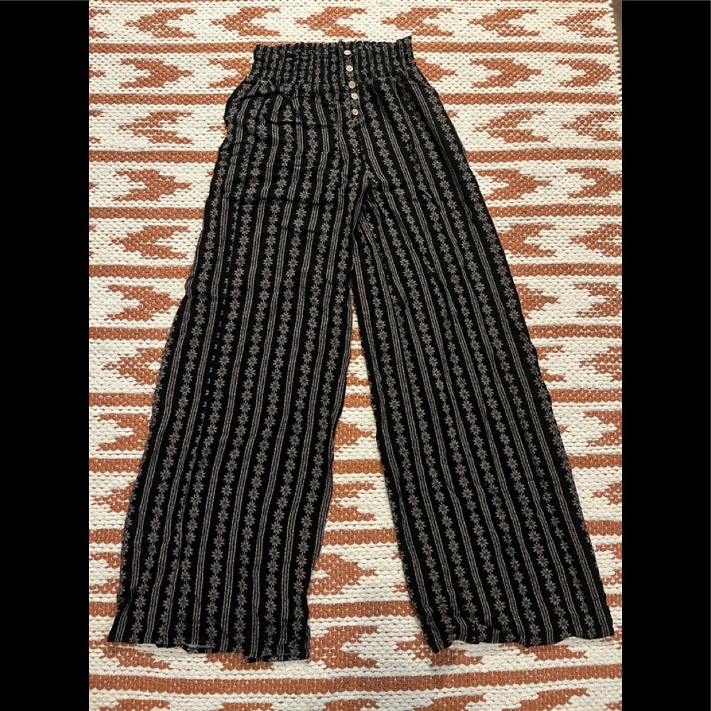Flowey pants